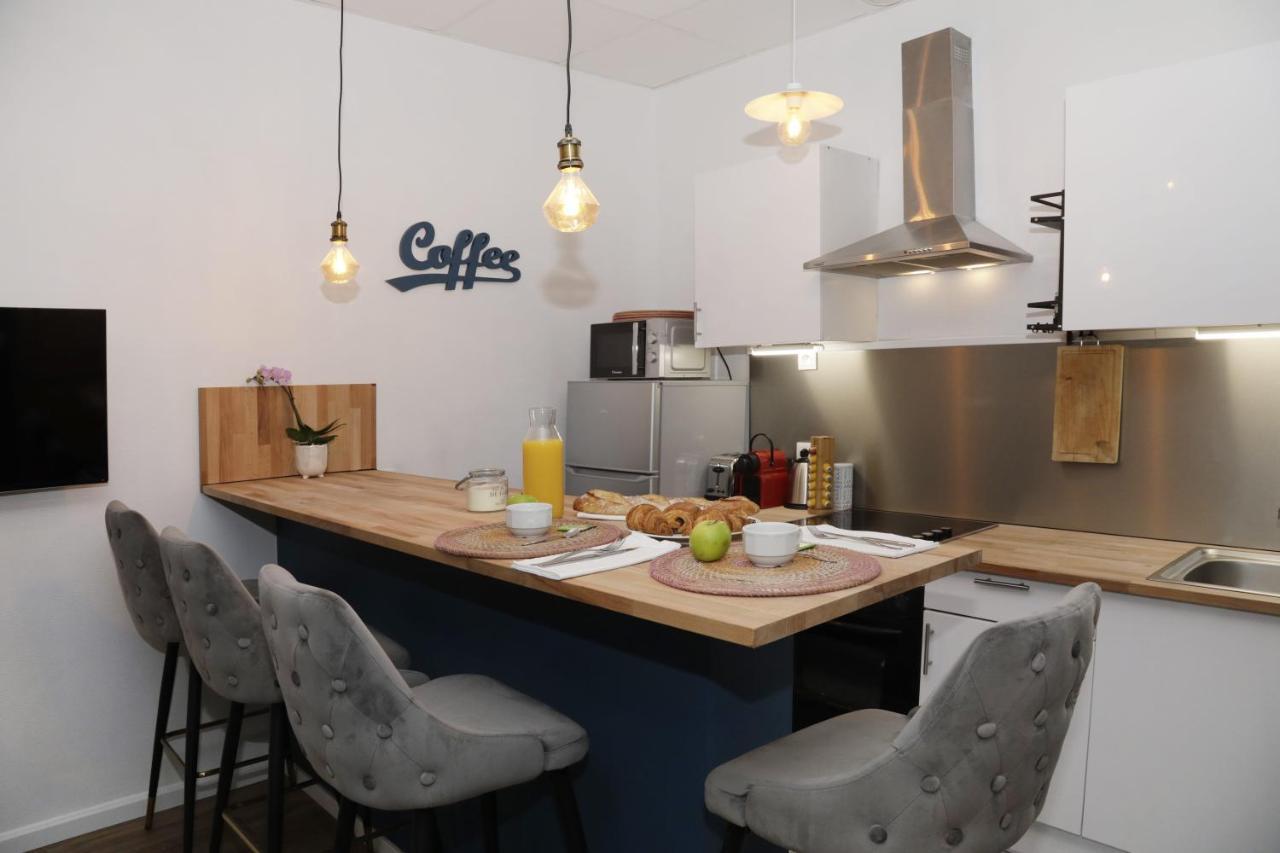 Suite Cosy Flat - Hyper-Centre Avec Sauna Privatif Санлис Экстерьер фото